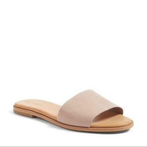 Treasure and Bond Mere Tan Slides